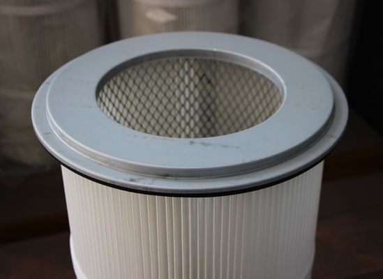 0.3um Porosität geflochtener Luftpatronenfilter zur Staubfiltration in Produktionsanlagen